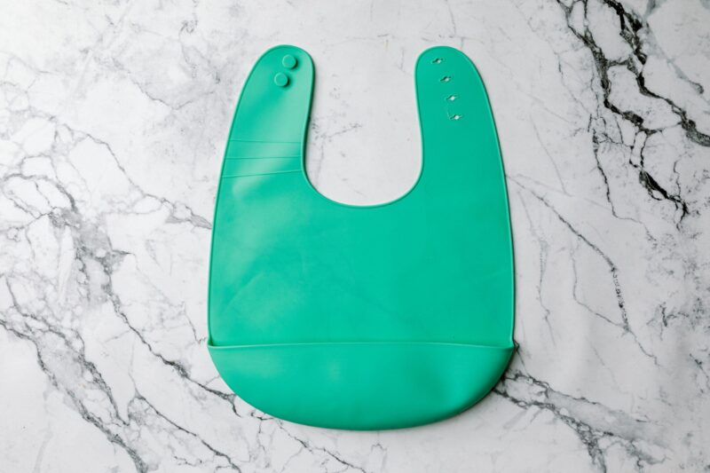 Silicone catch-all bib in Mint Crisp by Starting Solids Australia